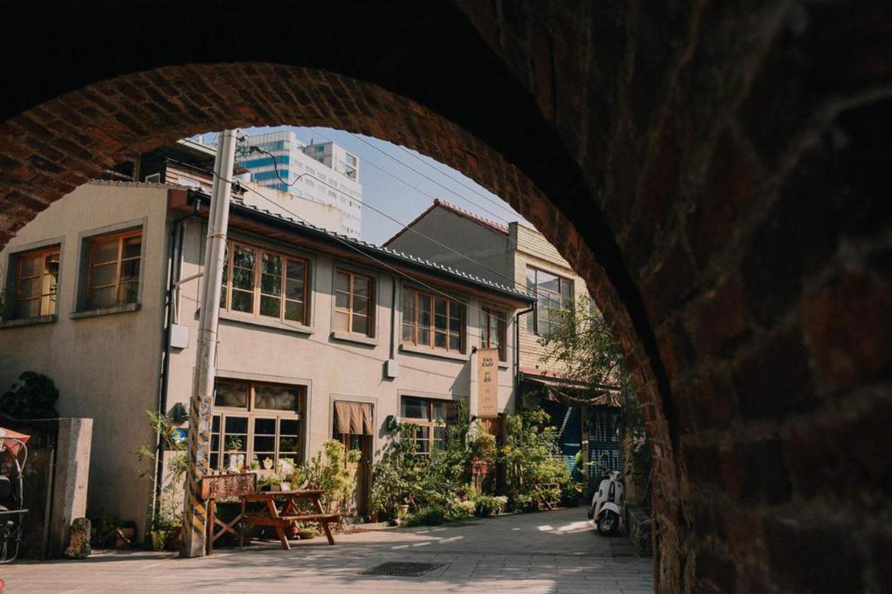Loku. Tainan Hotel Kültér fotó